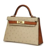 Hermes Special Order (HSS) Kelly Sellier 20 Parchemin and Cognac Ostrich Gold Hardware - Image 5