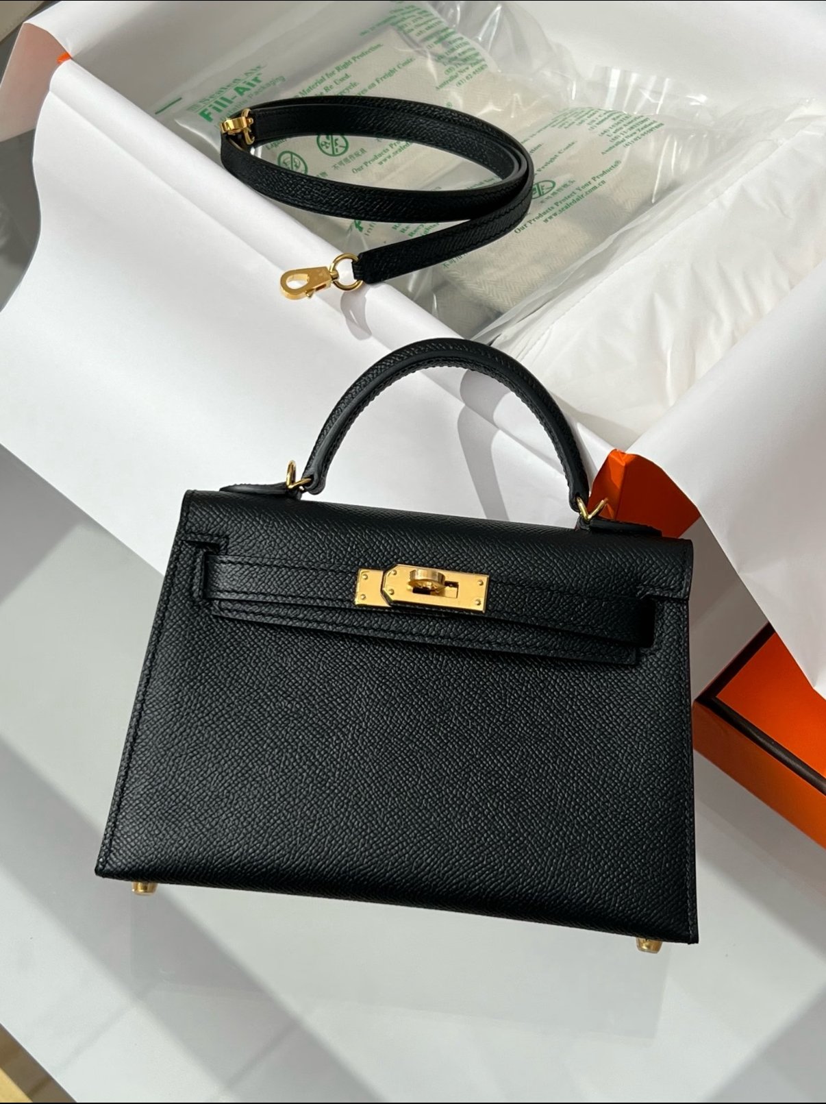 338EE776-651B-0AC8-B2B9-B26CAE33D496.jpg Hermes Kelly2 Mini 19 Custom-made - Image 1