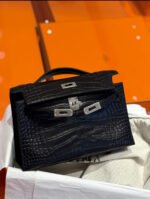Herm&egrave;s Kelly Mini 20 in custom-made black crocodile leather - Image 2
