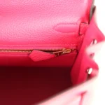 Hermes Kelly Retourne 25 Framboise Togo Gold Hardware - Image 9