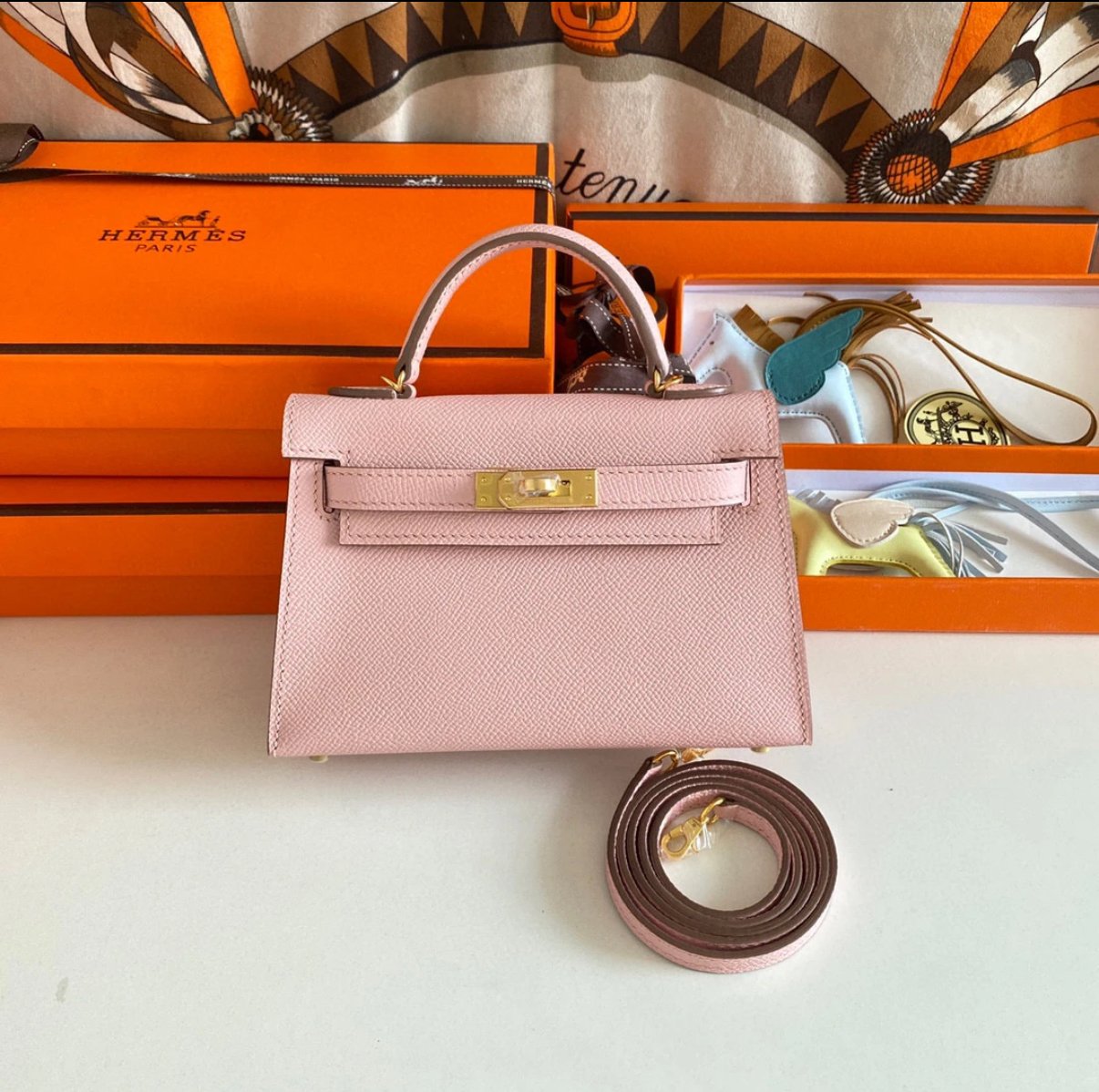 45CB6C38-617D-966B-D299-F500E0D3263B.jpg Kelly Mini 2 Sakura Pink Gold Buckle Custom - Image 1