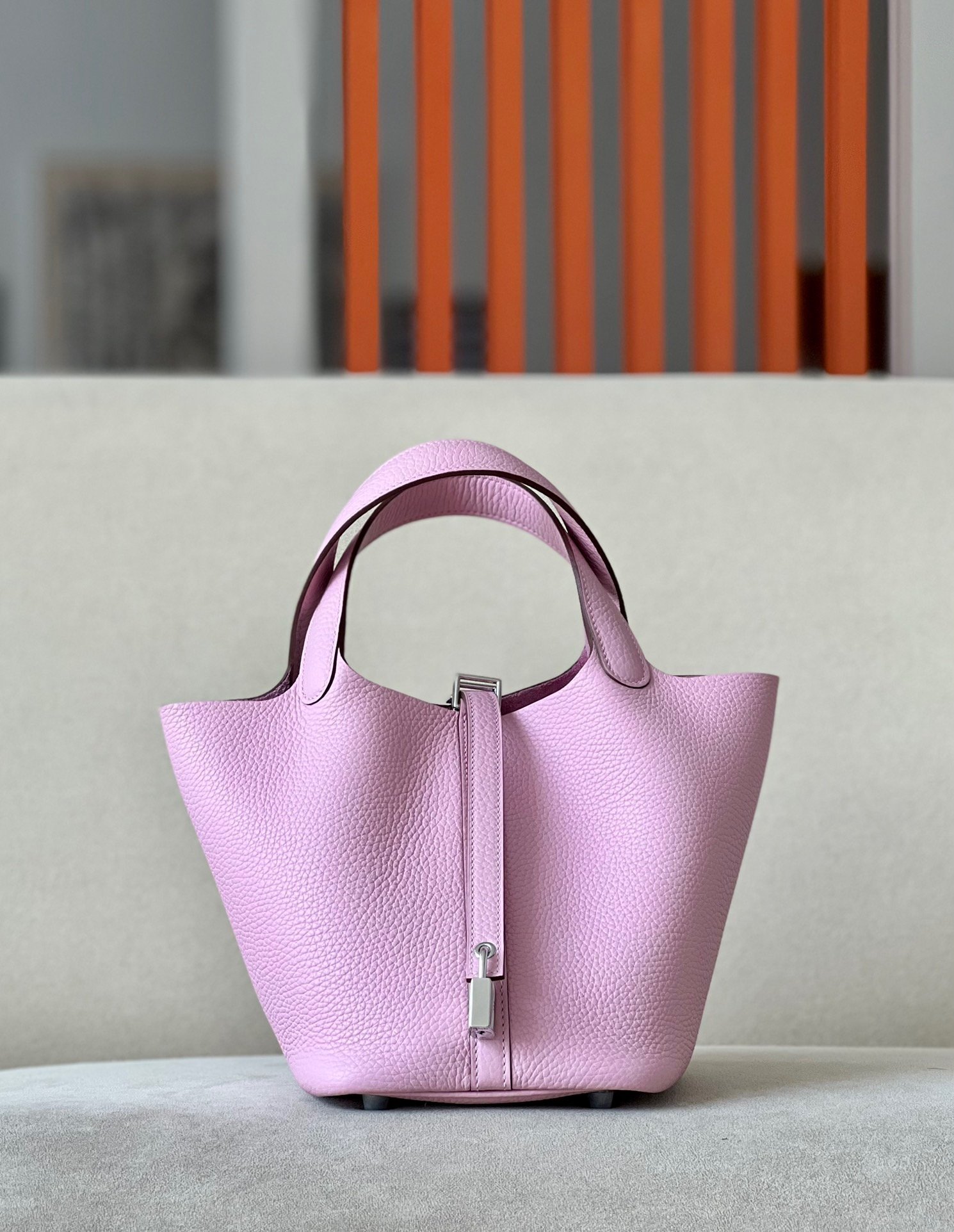 4B4F6EEB-A9A8-EBFD-A04F-7DFB88B39E7A.jpg Hermes Picotin 18-22 - Image 1