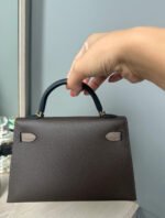 Herm&egrave;s Kelly mini 2 19cm EPSOM ebony gold buckle custom - Image 2