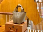 Hermes Piction Basket Bag, Sparrow Grey, Nile Crocodile Skin, 18cm, Fully Hand-Embroidered - Image 12