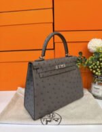 Herm&egrave;s Kelly 25-28 Nimbus Grey Ostrich Leather - Image 3
