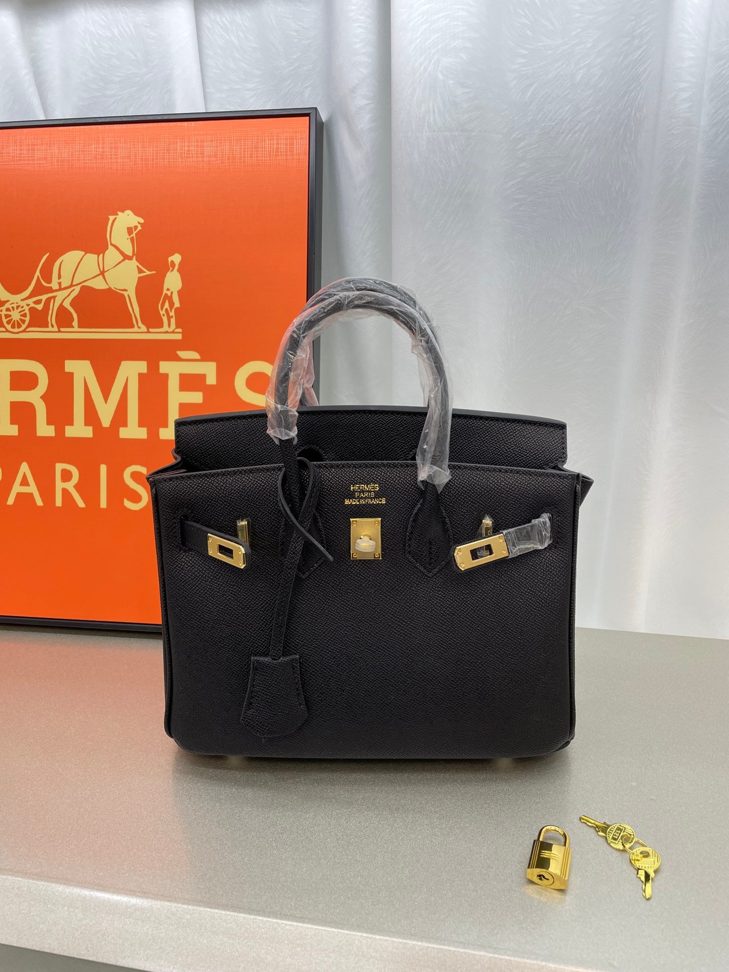 5F438FD1-23A4-F1B8-347A-28079135C846.jpg Hermes Birkin 25-30 espom - Image 1