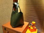 Hermes Picotin basket made of crocodile skin, olive green color, fully hand-sewn, 18cm long - Image 2