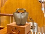 Hermes Piction Basket Bag, Sparrow Grey, Nile Crocodile Skin, 18cm, Fully Hand-Embroidered - Image 10