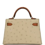 Hermes Special Order (HSS) Kelly Sellier 20 Parchemin and Cognac Ostrich Gold Hardware - Image 4