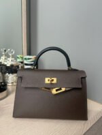 Herm&egrave;s Kelly mini 2 19cm EPSOM ebony gold buckle custom - Image 4