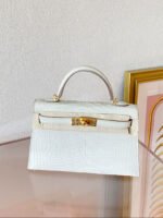 Herm&egrave;s kelly mini 2 generation glacier white matte crocodile skin - Image 3