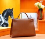 Hermes Kelly brown gold leather full-sewn saddle leather with silver buckles, 40cm long - Image 3