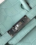 Herm&egrave;s Birkin 25-30 mint green matte crocodile leather - Image 3