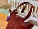 Hermes Piction Basket Bag - Persimmon Red - First Grade Nile Crocodile Skin - Matte Finish - Hand-stitched Velvet Thread - Gold Buckles - 18cm - Image 6