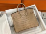 Hermes Birkin 25-30 tea-colored gold buckle, matte crocodile leather lining customization - Image 3