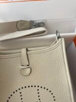 Hermes Evelyn 𝖬𝗂𝗇𝗂 17 Palladium Hardware -Top master - Image 5