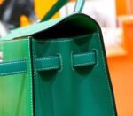 Hermes Kelly bamboo green with silk velvet green Epsom fully hand-sewn matte silver buckle 40cm - Image 4