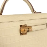 Hermes Kelly Sellier 20 Vanille Matte Alligator Gold Hardware - Image 7