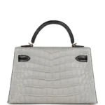 Hermes Special Order (HSS) Kelly Sellier 20 Gris Perle and Black Matte Alligator Gold Hardware - Image 4