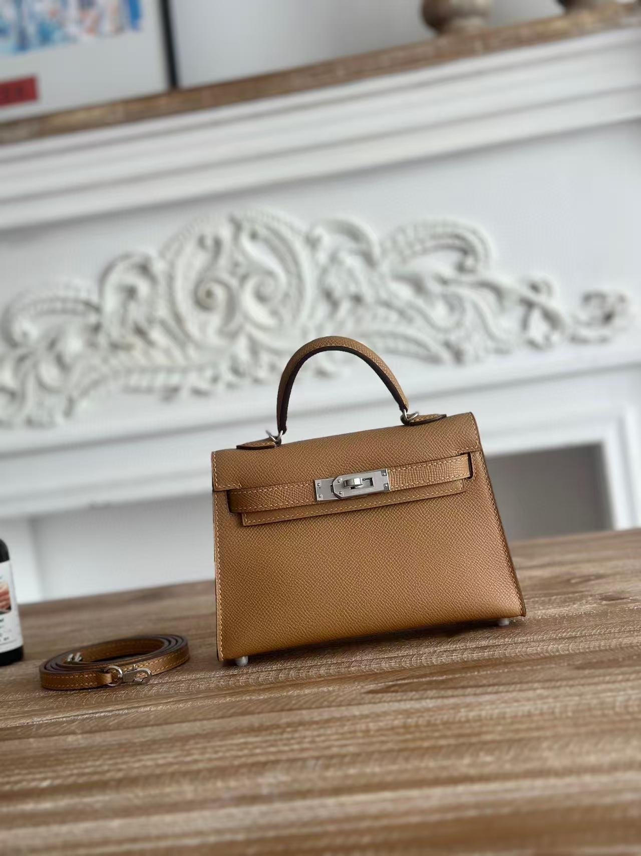 B2D23819-802F-869E-2301-D5415FC56568.jpg Hermes Kelly2 Mini 19 Custom-made - Image 1