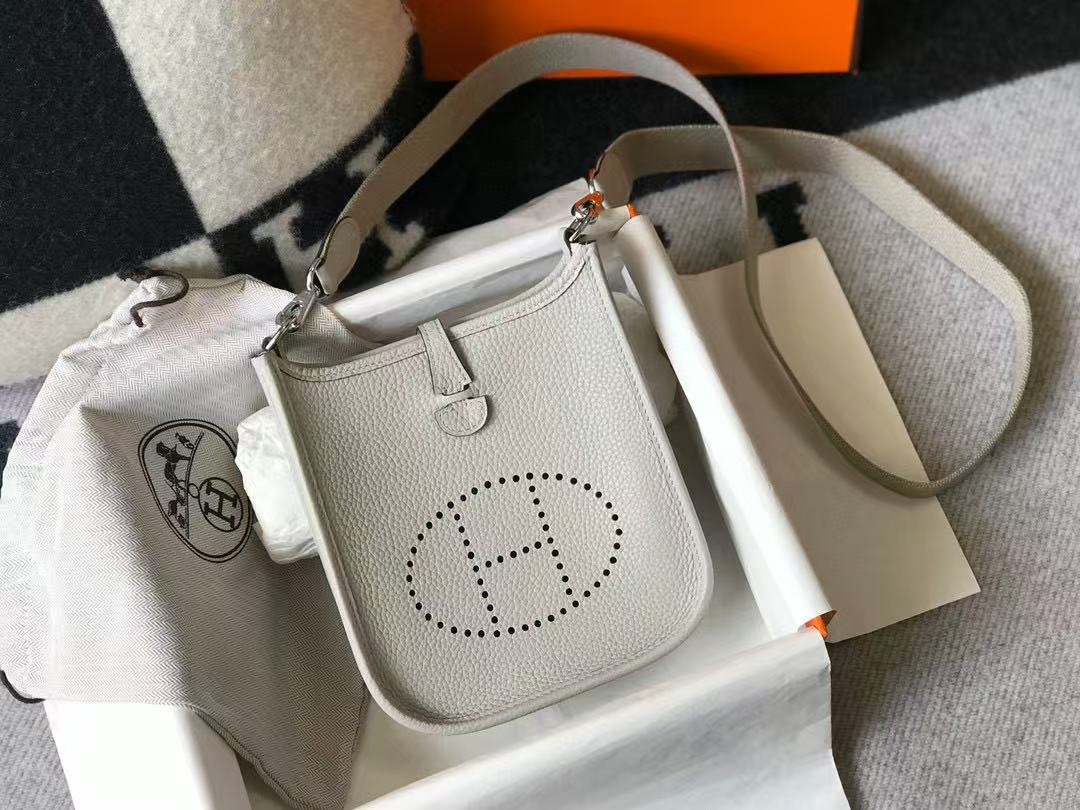 B437283D-320D-C673-EDFD-FB49958075CA.jpg Hermes Evelyn 16-29 Custom-made - Image 1