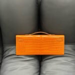 Herm&egrave;s Kelly cut shiny crocodile leather - Image 2