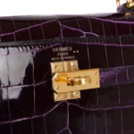 Hermes Kelly Sellier 25 Aubergine Shiny Niloticus Crocodile Gold Hardware - Image 7