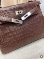 Herm&egrave;s Kelly dark brown 25-30 matte crocodile leather custom - Image 2