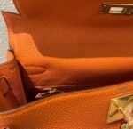 Hermes Kelly orange TOGO fully hand-sewn cowhide  35-40cm long - Image 8
