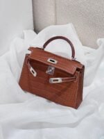 Herm&egrave;s Minikelly II Saddle Alligator - Image 3