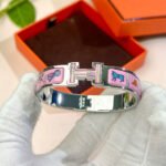 Bracelet Clic H Couvertures et Tenues de Jour - Image 3