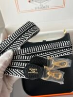 Hermes Evelyn 𝖬𝗂𝗇𝗂 17 Gold Hardware-Top master - Image 9