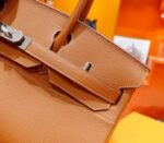 Hermes  Birkin platinum bag, golden brown color, Togo style fully hand-sewn silver buckle 29-42cm long customization - Image 4